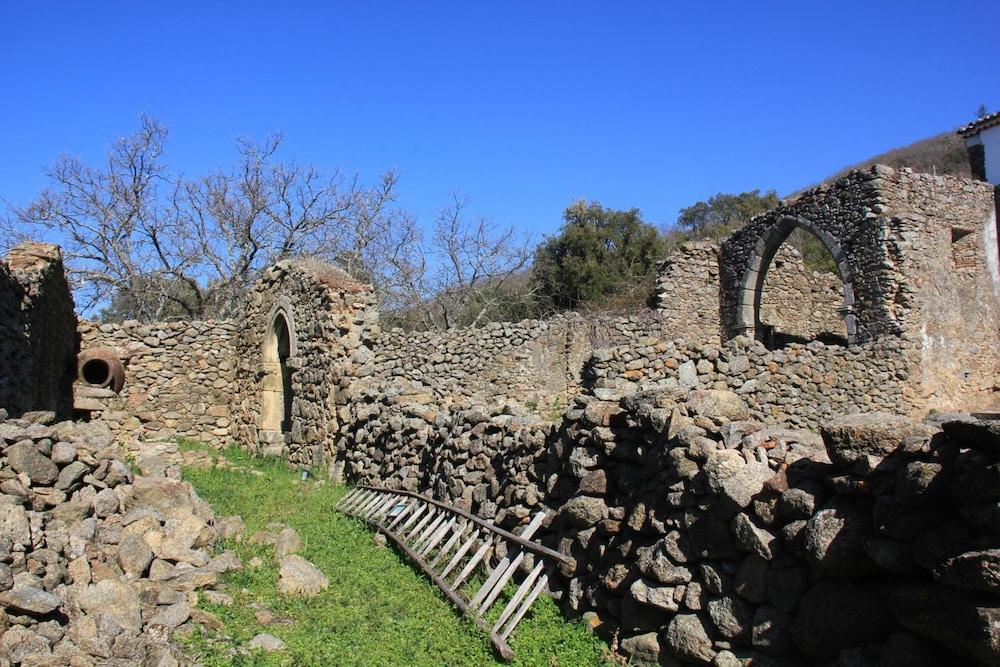ホテル Convento Da Provenca ポルタレグレ エクステリア 写真